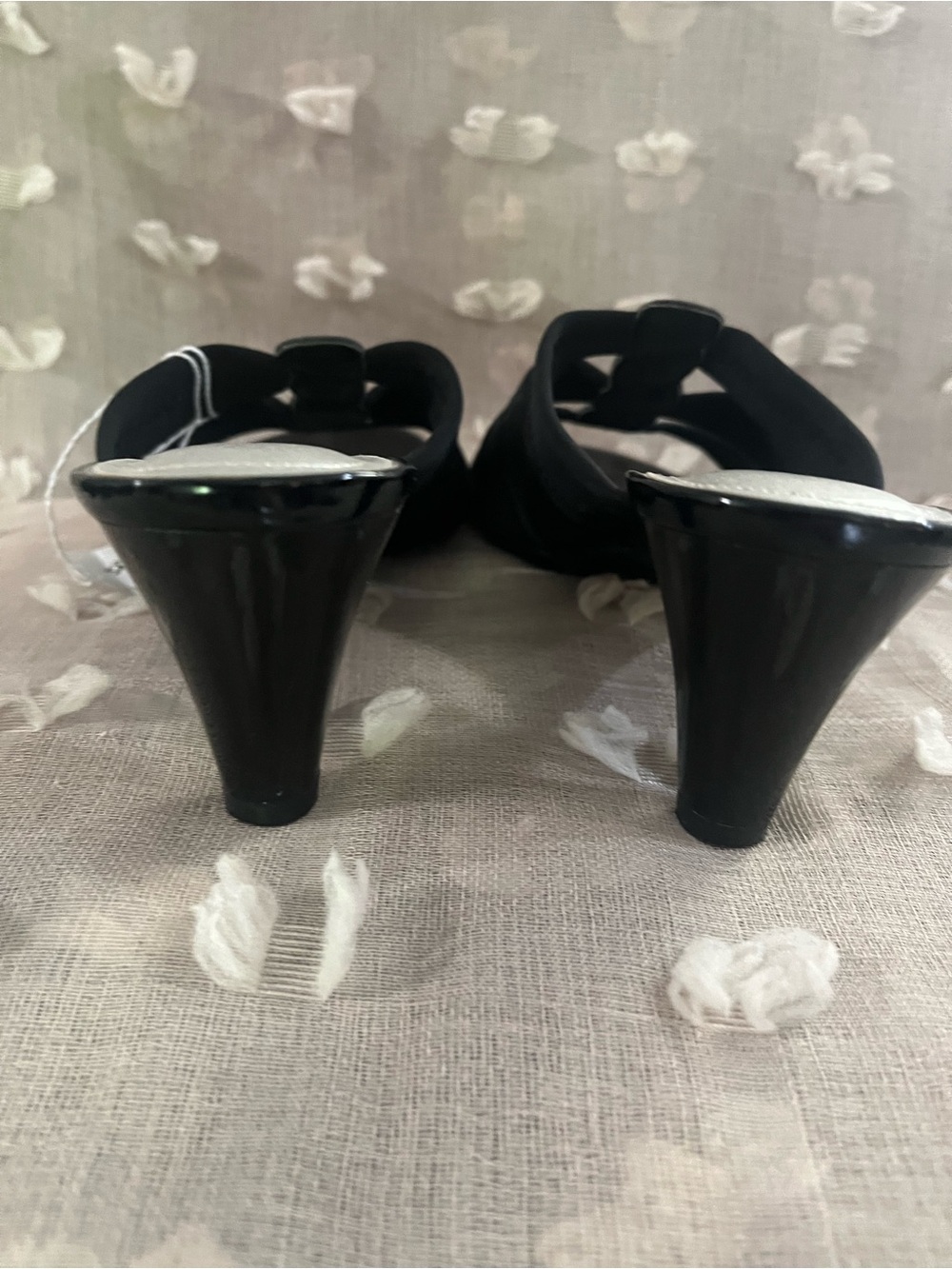 East 5th Black Strappy Slip-On Mules size 7/12 - Picture 3 of 7
